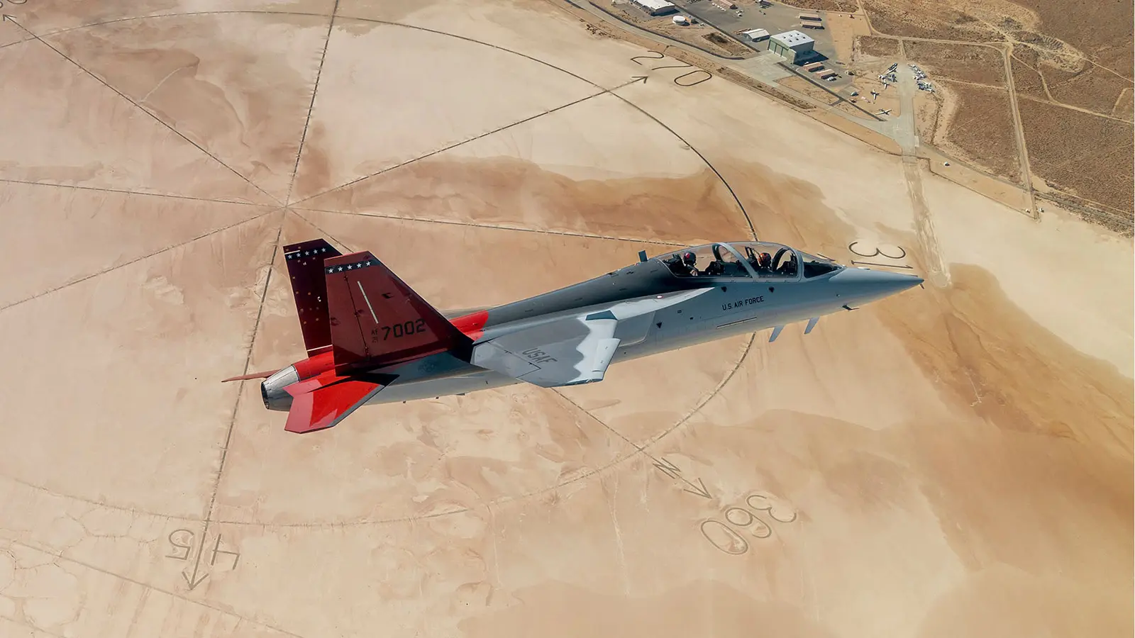 El T-7A Red Hawk ha recibido autorización para una producción inicial a baja escala.