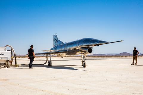 Quarterhorse Mk 2.1, un UAV supersónico del tamaño de un F-16, realiza su primer vuelo