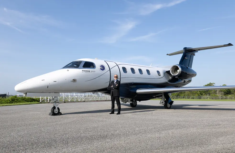 El Embraer Phenom 300EV obtiene la triple certificación