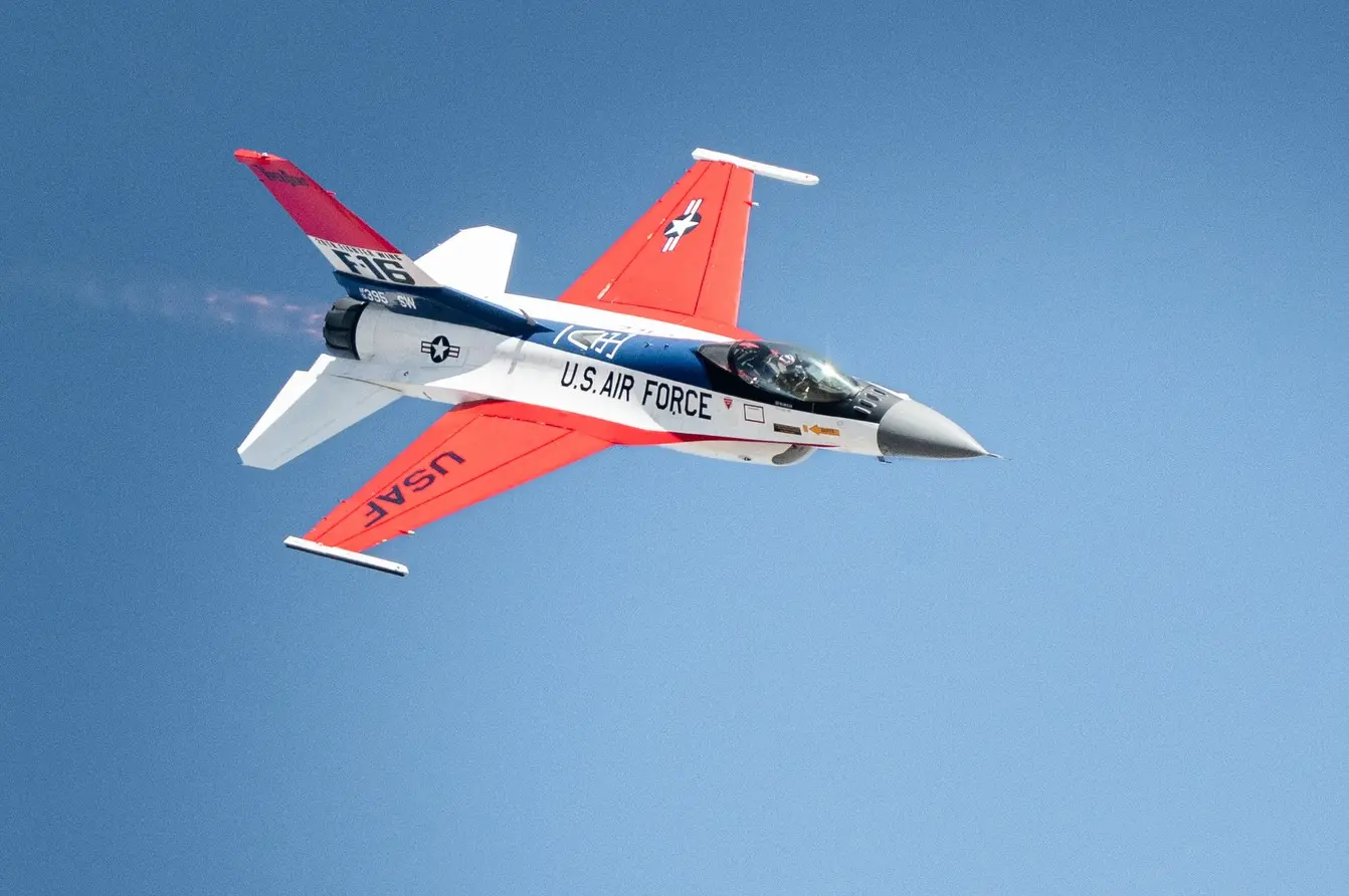 LA FUERZA AÉREA DE ESTADOS UNIDOS EXHIBIRÁ SU PODER AÉREO EN EL XVIII FESTIVAL AÉREO BALP 2026 CON EL F-16 VIPER DEMO TEAM