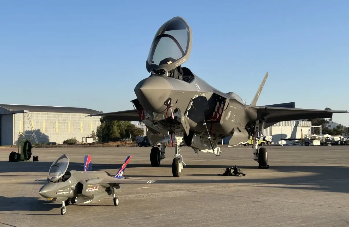 MODELO A ESCALA DEL F-35 CAUTIVÓ AL PÚBLICO EN FIDAE 2026