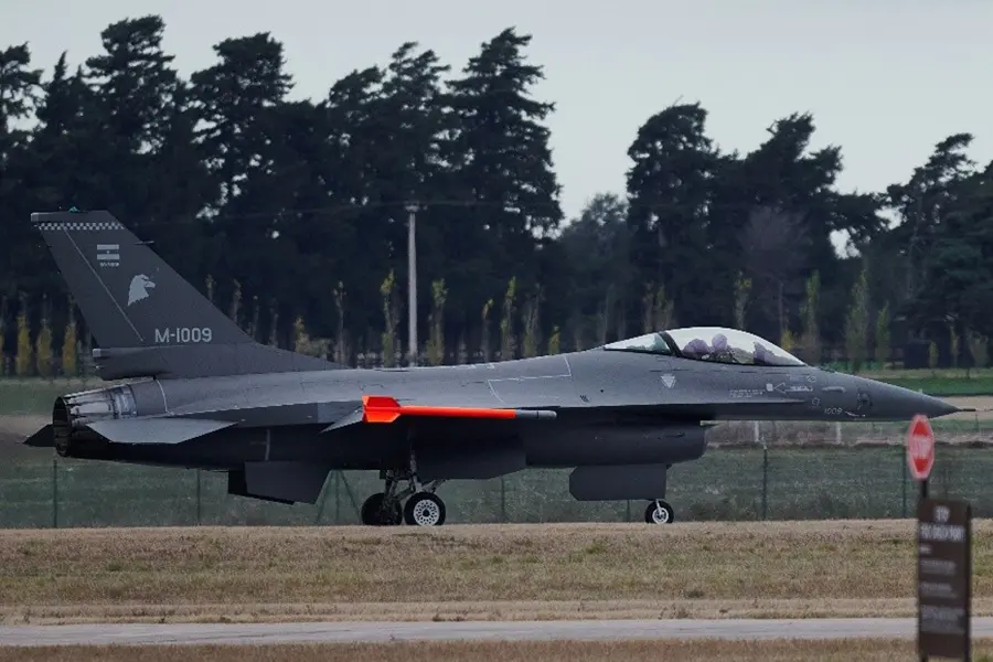 Argentina concreta el primer vuelo solo de sus pilotos en el sistema F-16
