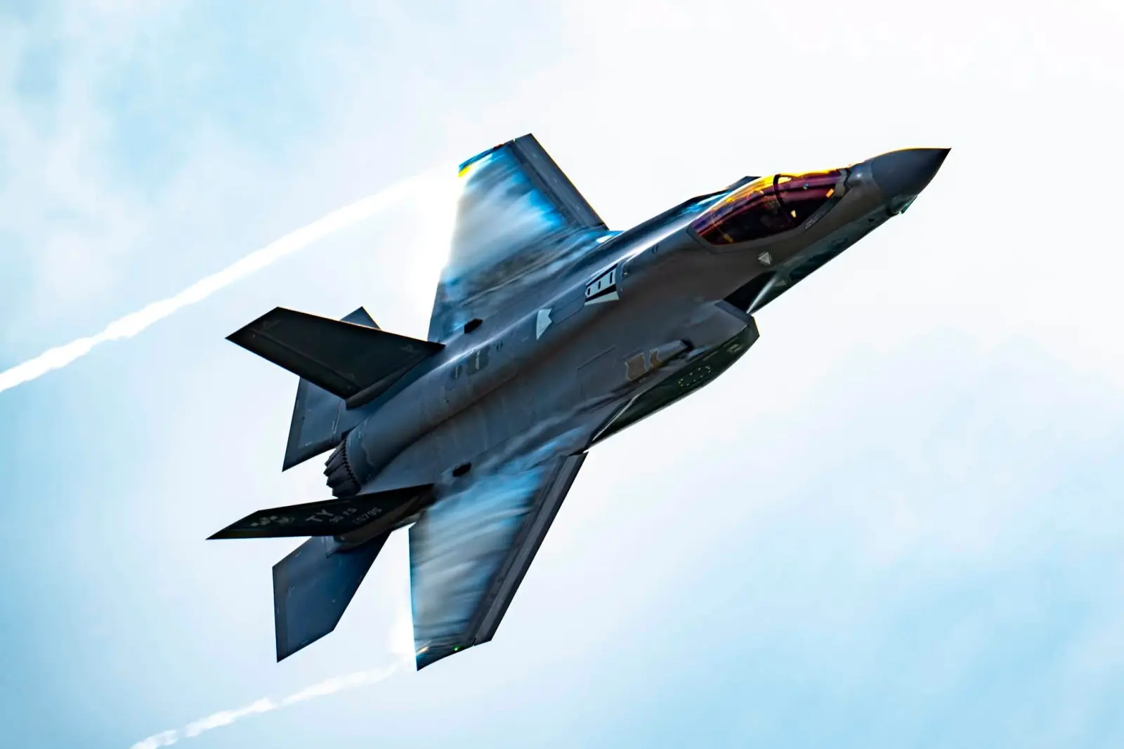 Italia y Estados Unidos confirman sus aeronaves para Farnborough 2026
